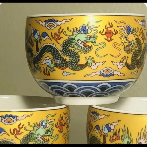 Antique Japanese Cups Asian Style Stoneware Dragon Design set of 3 - Picture 4 of 8